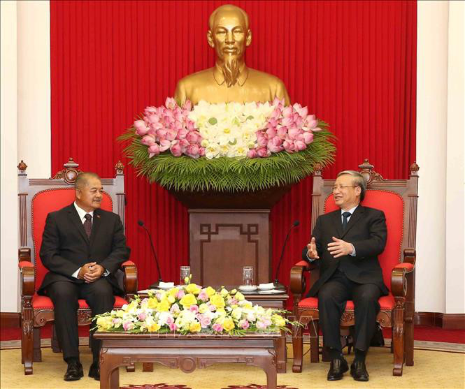 进一步加强越老间的合作