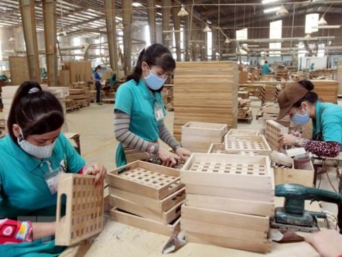 今年前8个月平阳省贸易顺差额达45亿美元