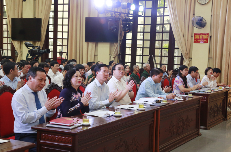 “河内市遵循胡志明主席遗嘱50周年”会议举行