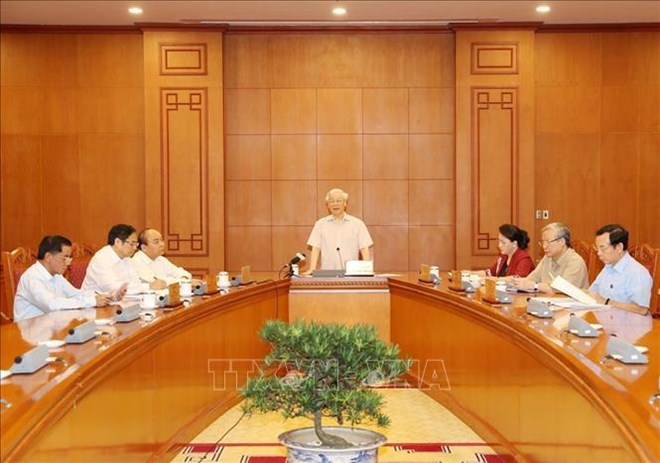 阮富仲同志主持越共十三大人事工作小组会议