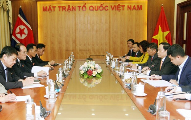 越南与朝鲜加深两国工会组织的团结情谊