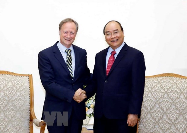 政府总理阮春福会见欧盟驻越南代表团团长