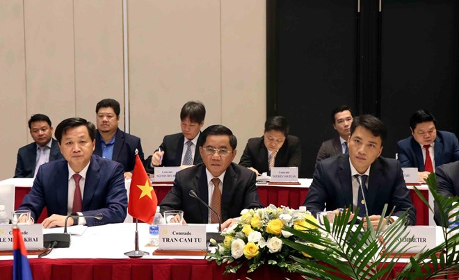 越老交换党建工作的宝贵经验