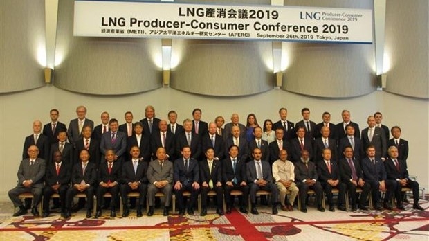 越南出席在日本举行的液化天然气生产国和销售国会议