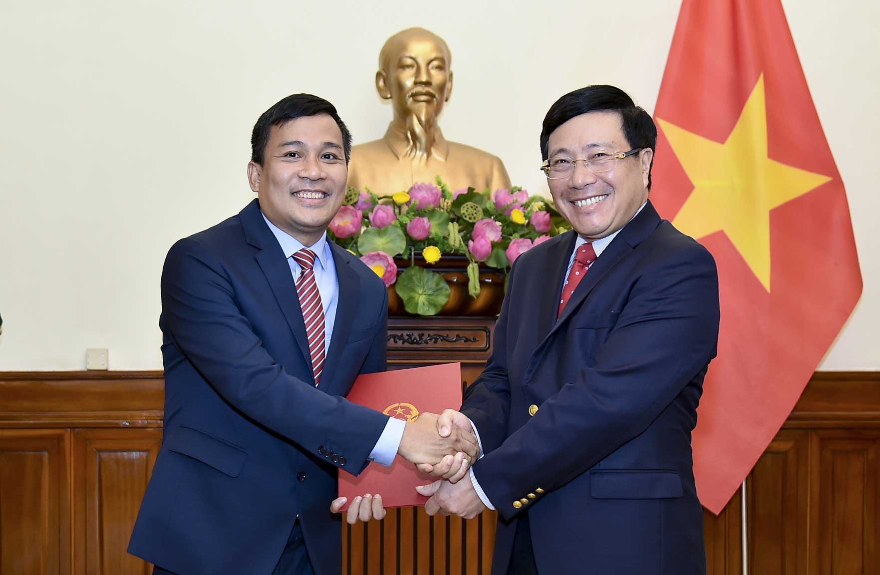 越南外交部对外政策司司长阮明武升任外交部副部长