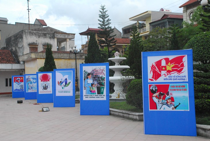 “家乡海洋岛屿-环境与遗产”大型宣传画展举行