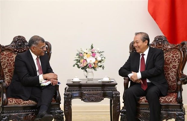 进一步加强越新两国最高人民法院之间的合作关系