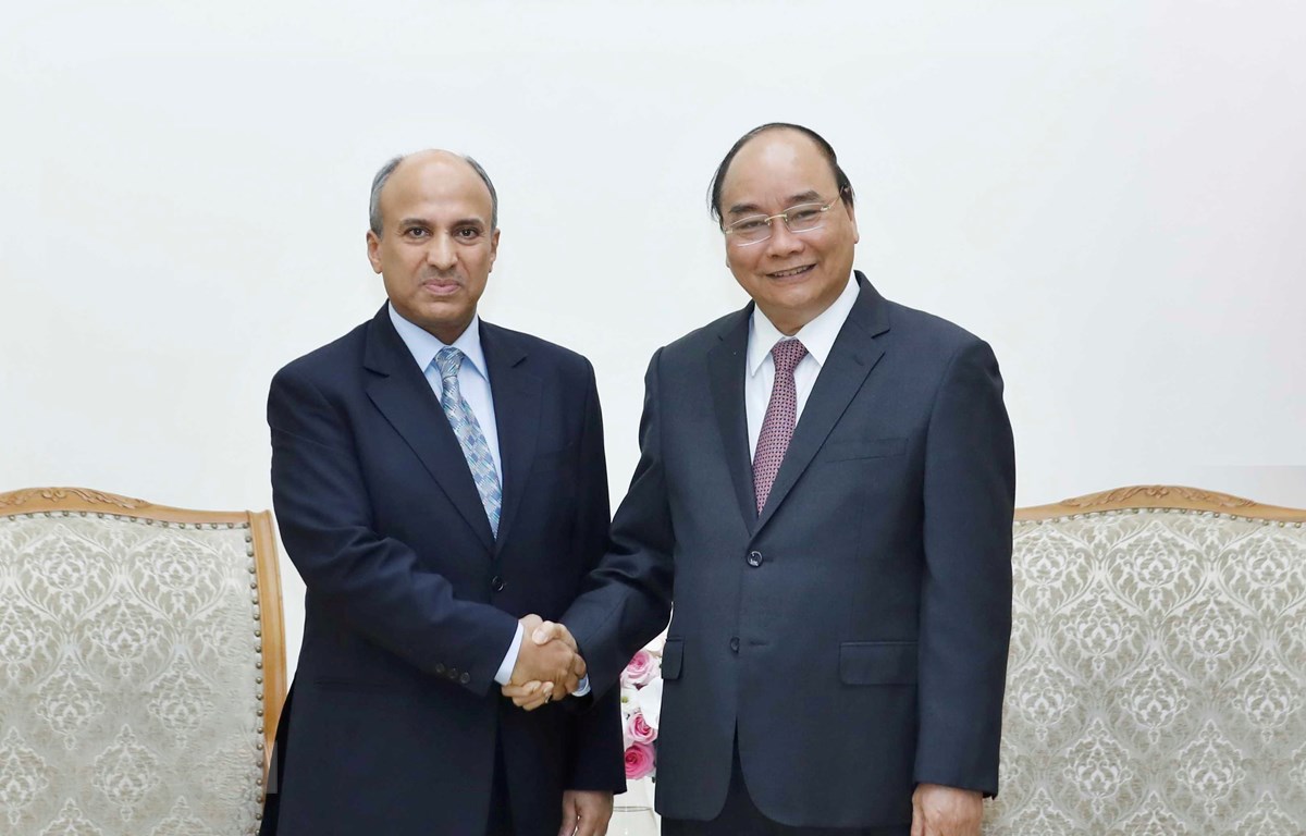 阮春福总理会见沙特阿拉伯驻越南大使