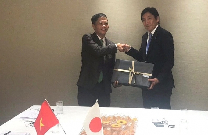 越南欢迎日本企业赴越研究考察和投建液化天然气项目
