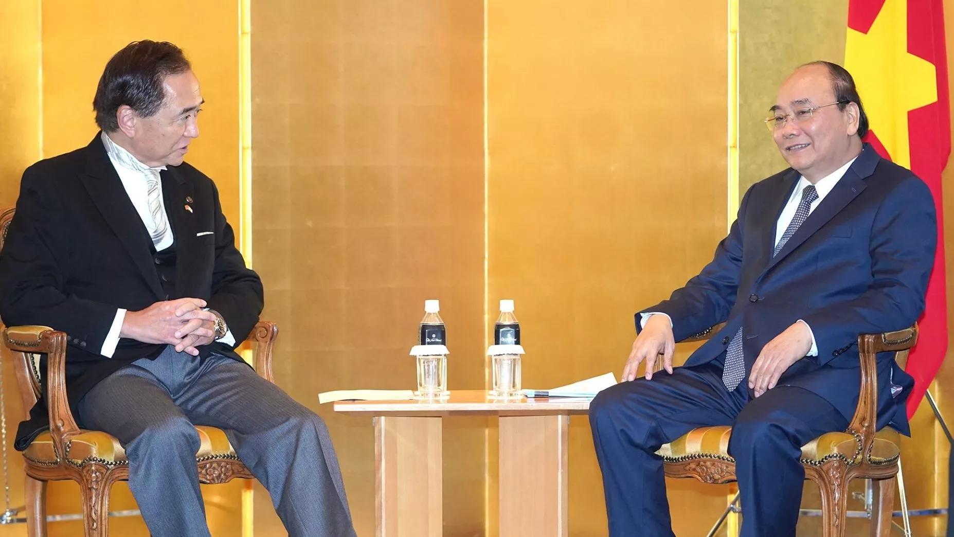 越南政府总理阮春福会见日本若干地方和组织领导