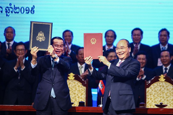 越柬签署关于两国边界重要法律文件