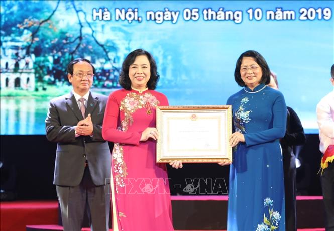 河内表彰为河内乃至国家作出特别重要贡献的首都公民