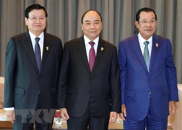 第35届东盟峰会：越南政府总理阮春福会见多国领导人