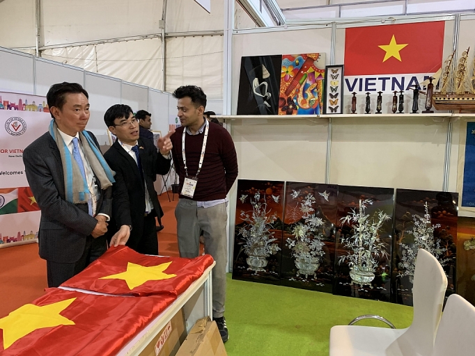 在印度推广越南手工艺品