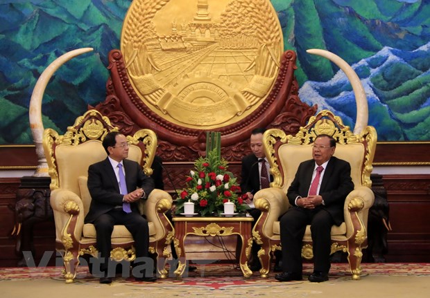 进一步深化越老两国国家主席办公厅的关系