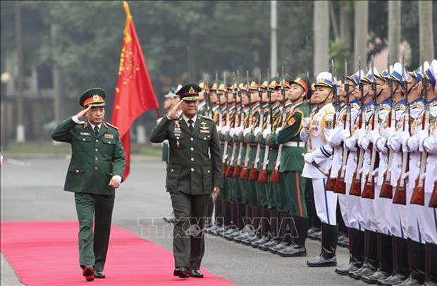 泰国皇家武装部队司令对越南进行正式访问