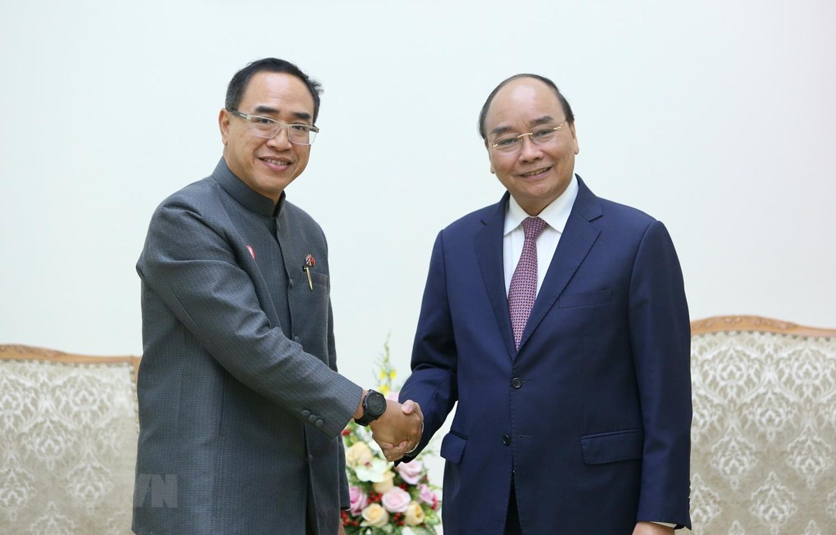 阮春福总理建议泰国为越南部分产品进军该国市场创造便利条件