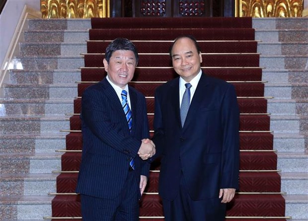 阮春福总理会见日本外务省大臣茂木敏充