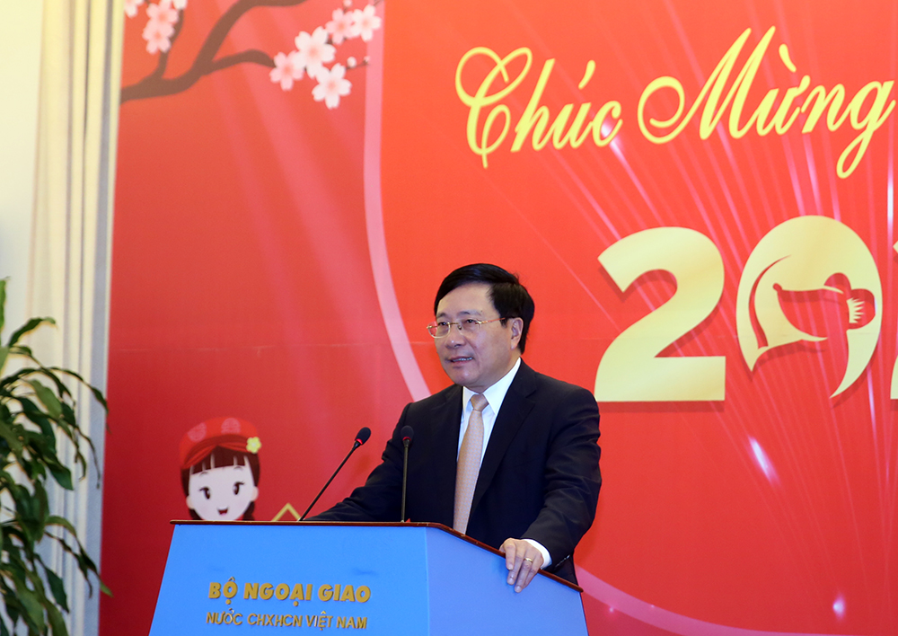 新闻媒体继续宣传党和国家的对外成就