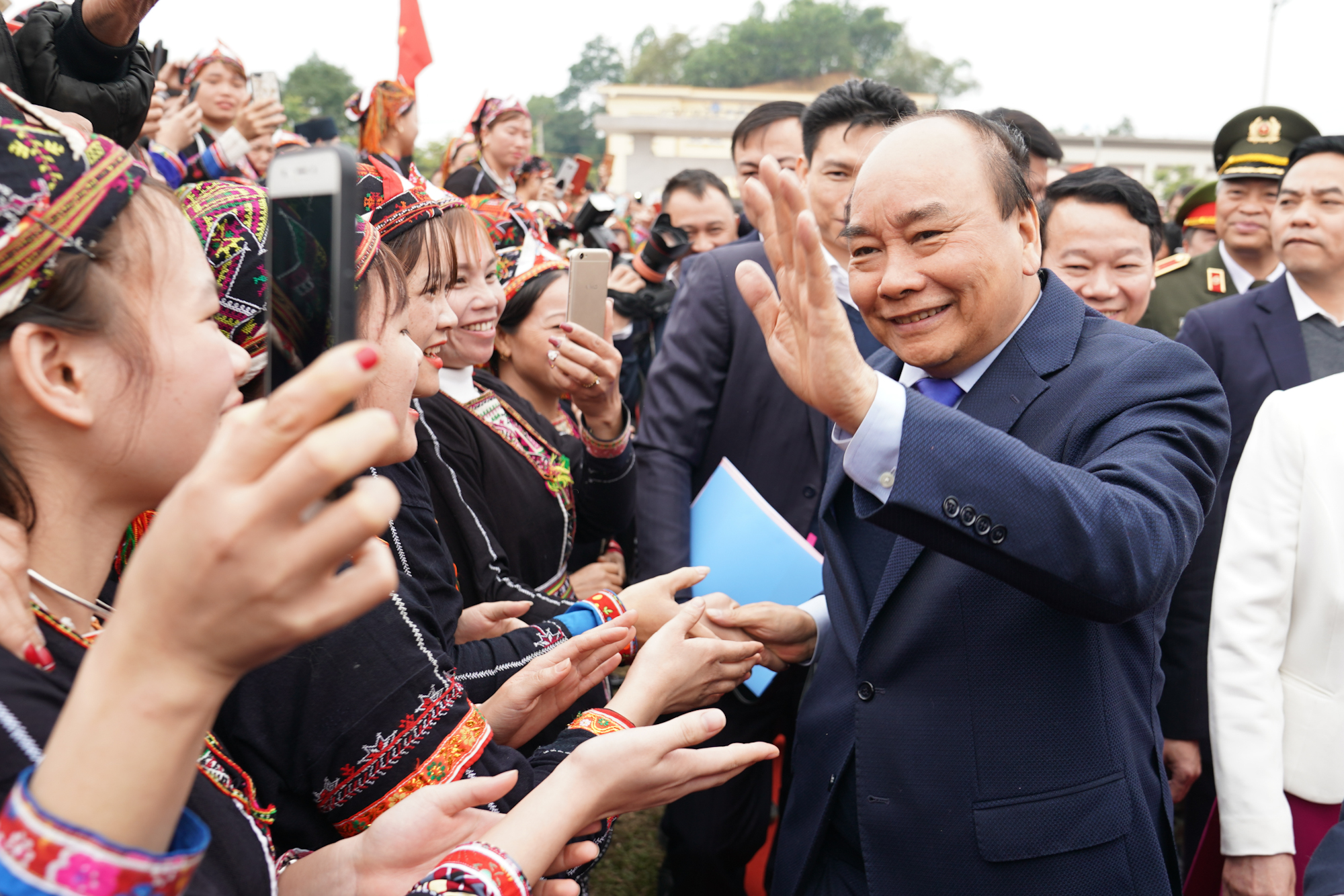 阮春福总理向政府办公厅全体工作人员拜年