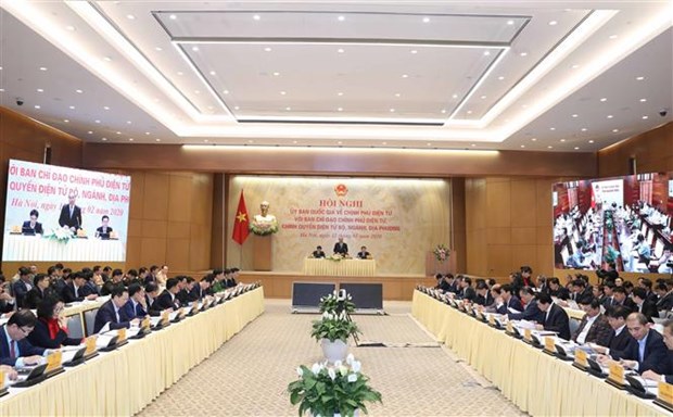 阮春福总理：越南拥有多家先进的电信和信息技术企业有足够能力参与电子政务建设