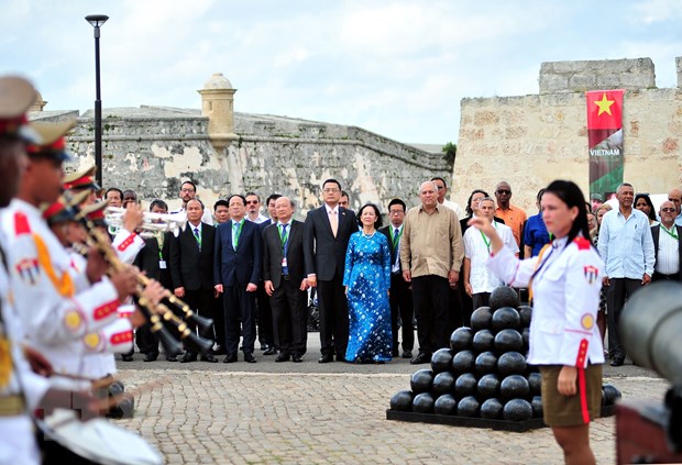 越南共产党高级代表团对古巴进行工作访问