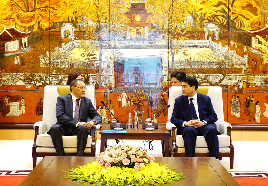 河内与哈萨克斯坦首都努尔苏丹加强合作