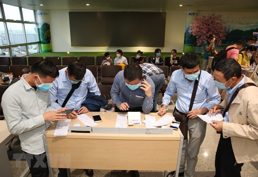 入境越南的游客必须填写《健康申报表》