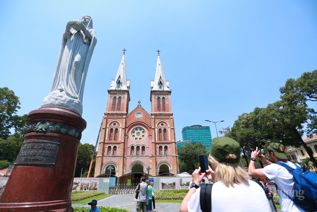 胡志明市：在疫情期间努力加强旅游刺激活动