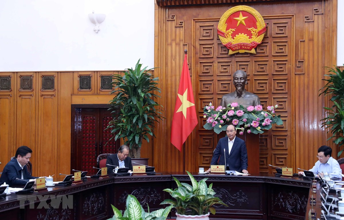 阮春福总理就交通项目主持召开政府常务会议