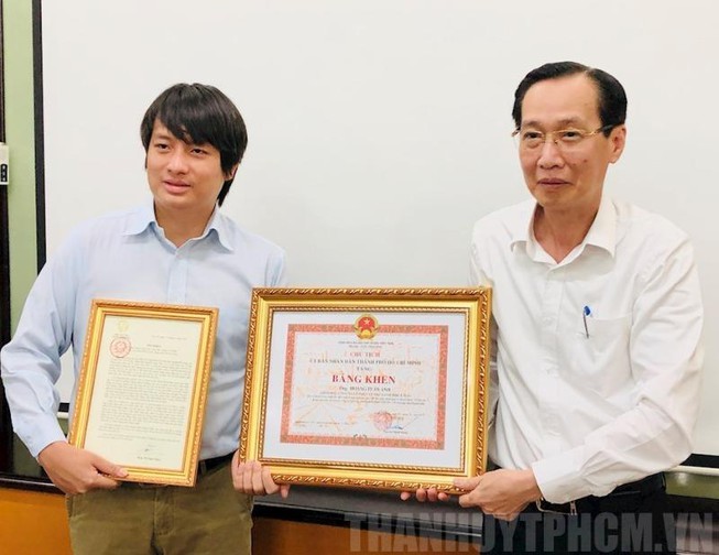 国家副主席致信表扬自动取米机制造者