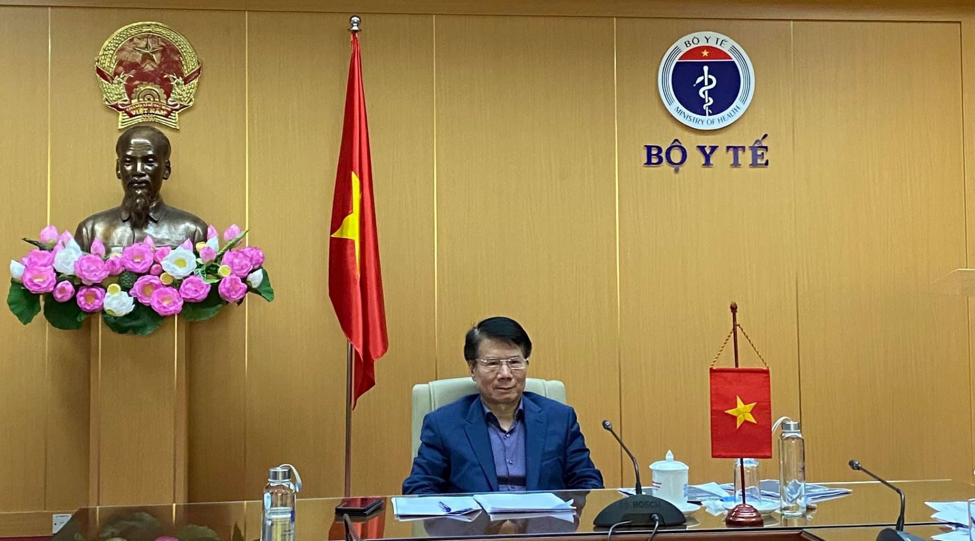 越南在二十国集团卫生部长视频会议上分享防疫经验