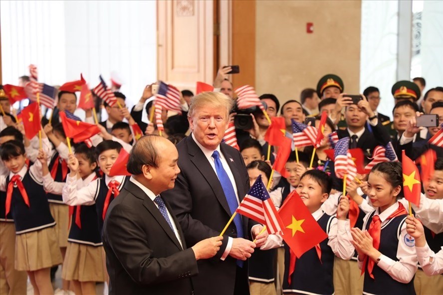 美国总统唐纳德•特朗普希望尽早与阮春福总理会面