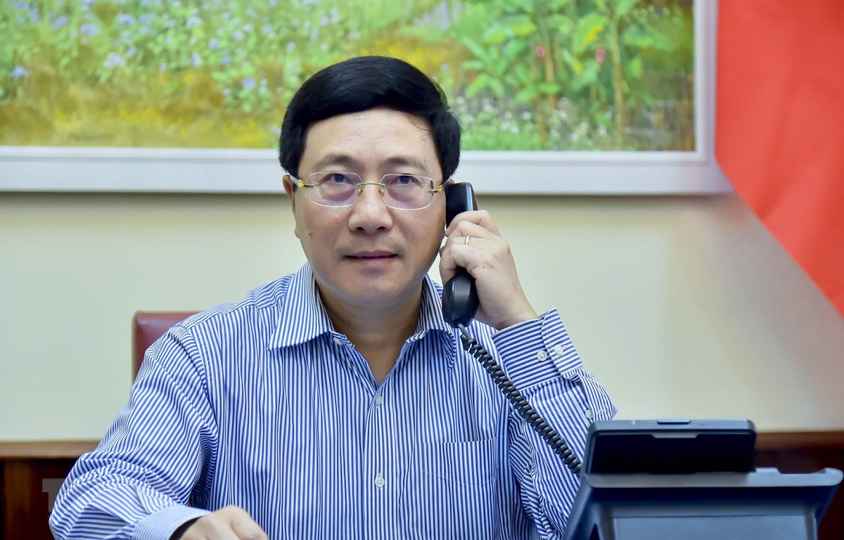 越俄两国外长通电话 讨论推进双方合作措施