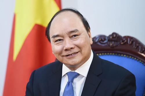 阮春福总理就越南疫情防控工作接受外国记者采访