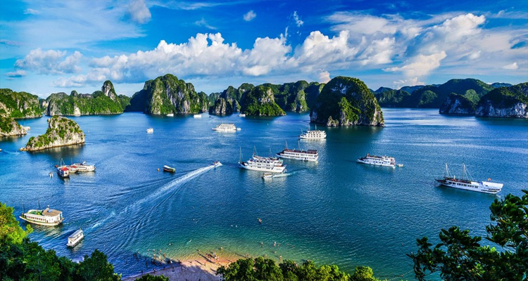 越南旅游：采取措施刺激旅游政策，广宁省接待游客120万人次