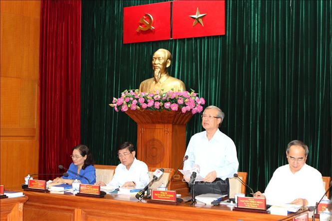 陈国旺同志：胡志明市须更坚决地将本市党组织建设成为真正团结统一的党组织