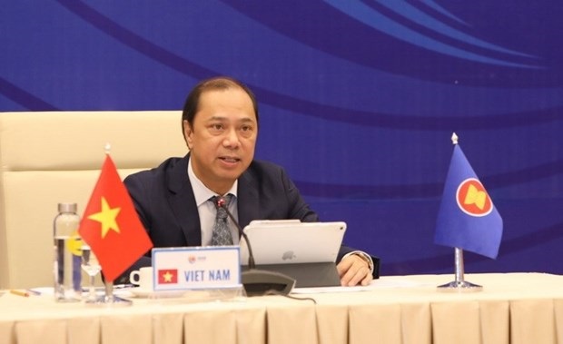 继续促进“东海行为准则”谈判进程