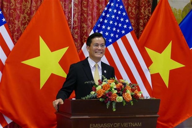越南驻美国大使馆举行越美建交25周年纪念典礼