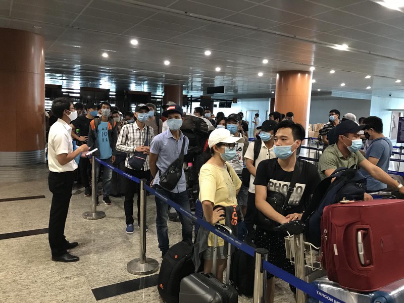 搭载在缅甸越南公民的航班安全抵达新山一国际机场
