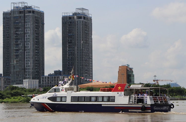 胡志明市开通首条水上旅游线路