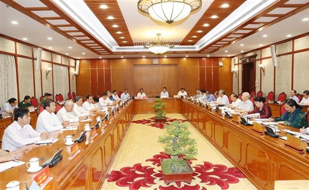 继续开发芹苴市的潜力以让其崛起发展不逊于其他地方