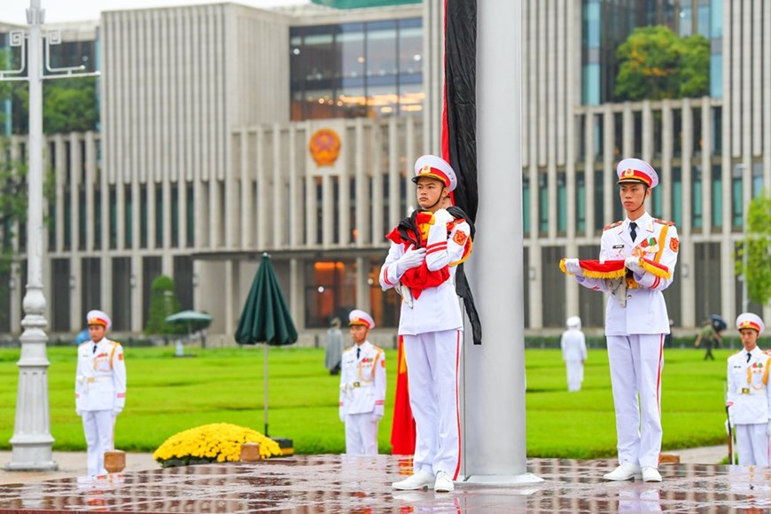 越南举行降半旗仪式 对原越共中央总书记黎可漂致哀