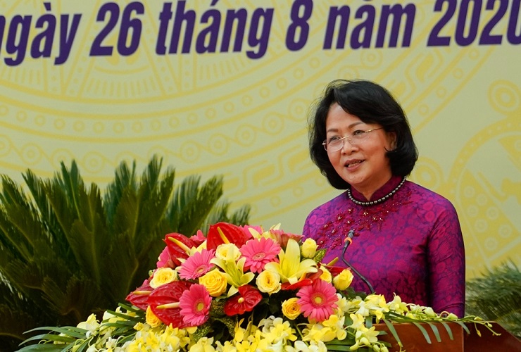 国家副主席邓氏玉盛出席宁顺省第七次爱国竞赛大会