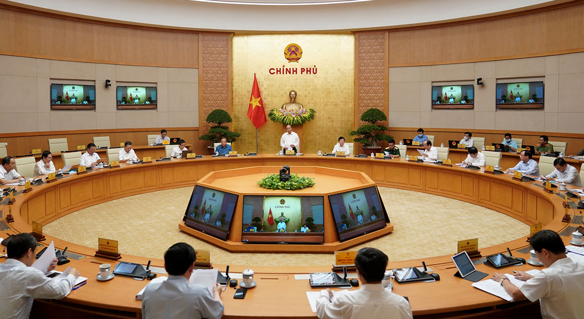 阮春福总理：有利于人民和社会的发展举措应放手去做，不应推迟