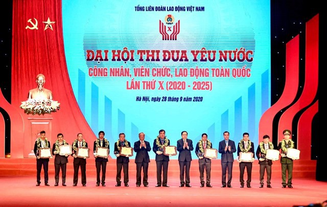 第10次全国工人劳动者爱国竞赛大会倡导革新创新