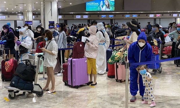 越南将在法国、摩洛哥和智利的近280名公民接送回国
