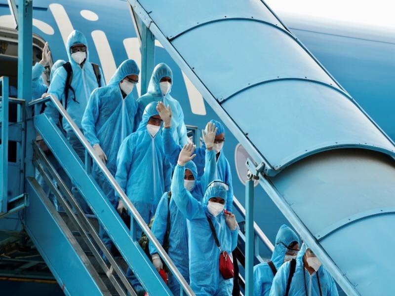 阮春福总理：自9月1日起对入境越南的所有人员收取隔离费用