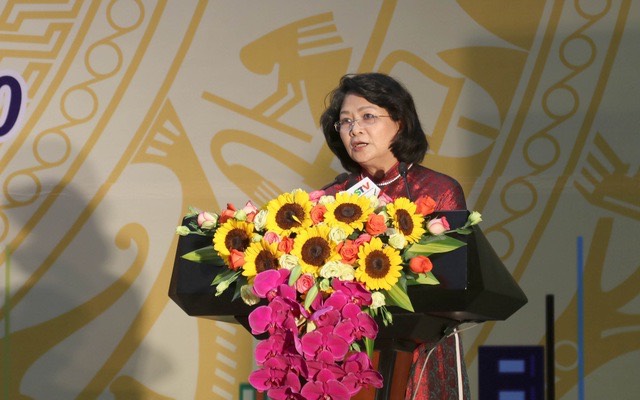 国家副主席邓氏玉盛出席谅山省2020-2025年任期爱国竞赛大会