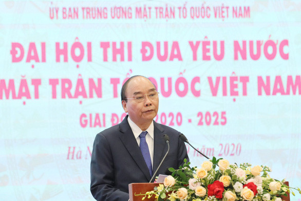 阮春福总理出席越南祖国阵线爱国竞赛大会
